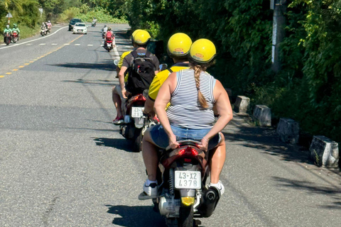 Aventures en moto dans la ville de Da Nang