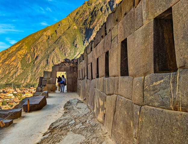 Visit CuscoSacred Valley Pisaq,Ollantaytambo,Chinchero with Lunch in Cusco, Peru