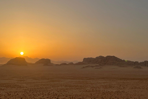 Wadi Rum : Visite privée de quatre heures en jeep avec des bédouins