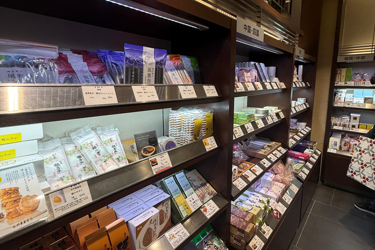 Tokyo: Ginza Food & Shopping Tour