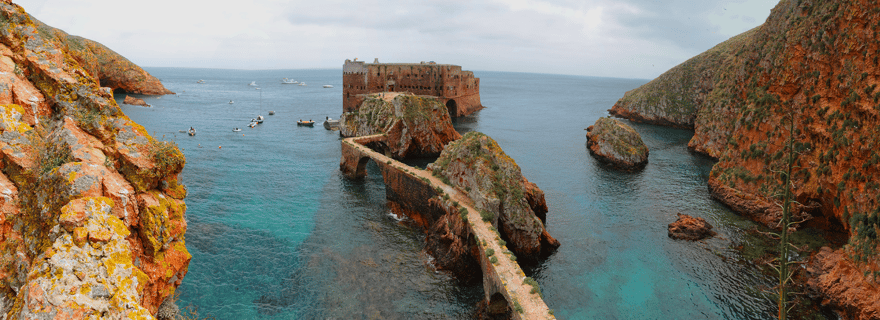 Les joyaux cachés du Portugal : Berlenga, Peniche et le palais royal de Mafra