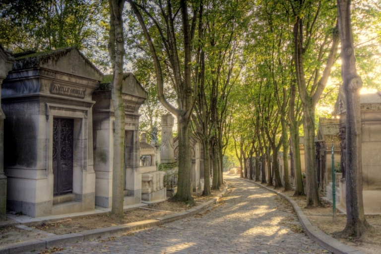 De begraafplaats Père Lachaise: begeleide rondleiding van 2 uur met kleine groepenRondleiding begraafplaats Père Lachaise in het Frans