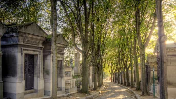 the père lachaise cemetery guided 2hour smallgroup tour