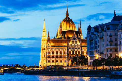 Budapest : Dîner-croisière avec opérette et spectacle folkloriqueDîner à 4 plats