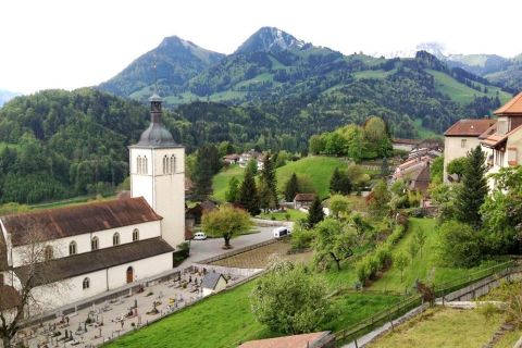 Interlaken: Cheese and Chocolate Full-Day Food Tour