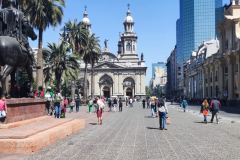 Santiago: Walking City Tour, like a local!