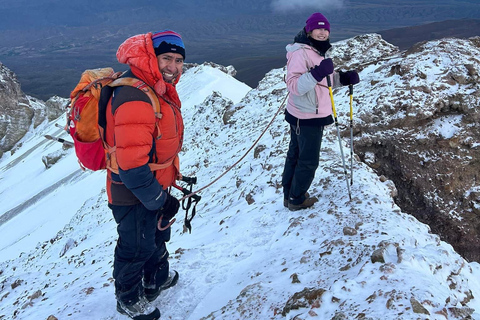 Arequipa: Chachani Volcano Guided Trek with Meals-two days