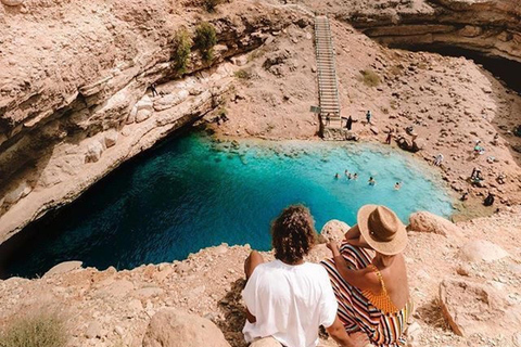 Muscat: Wadi Bani Khalid & Sunset at Wahiba Sands