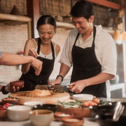 Ubud: Private Cooking Class with Garden Tour