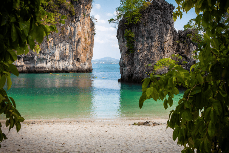 James Bond, Phang Nga Bay and Hong Island Tour from Phuket Join in tour by Speedboat