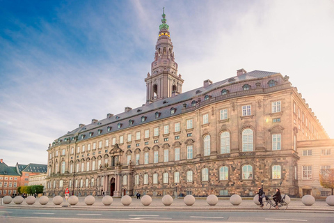 Fast-Track Christiansborg Palace Copenhagen Private Tour5-hour: Amalienborg Palace, Christiansborg Palace &amp; Transfer