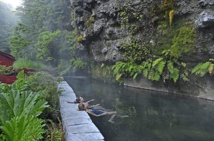 Suitetrails - From Pucón, Geometric Hot Springs