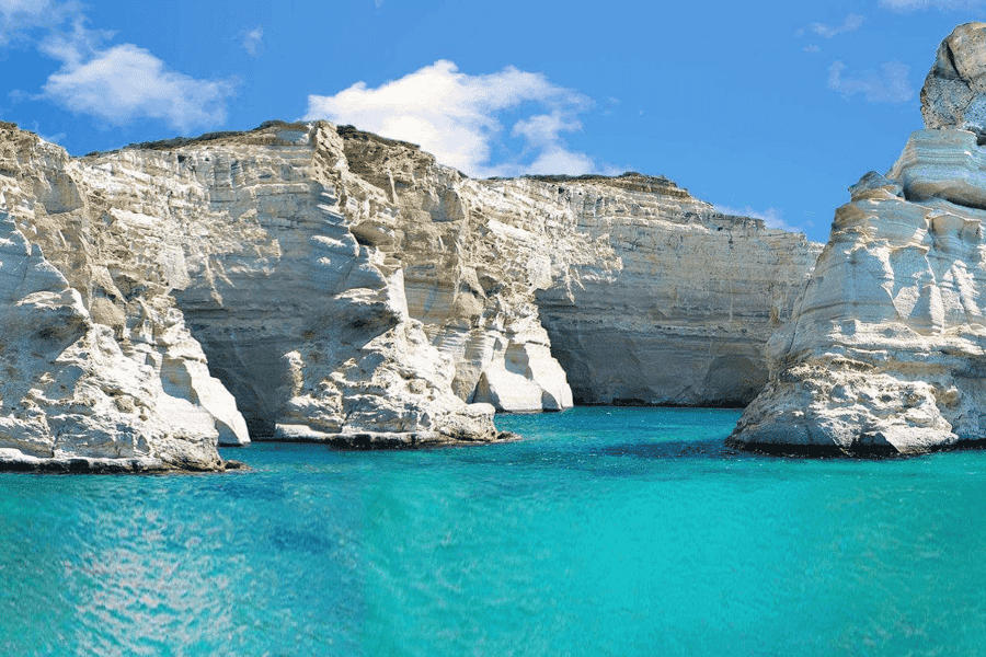 Milos: Ein Boot ohne Lizenz mieten. Foto: GetYourGuide