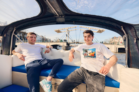 Amsterdam: Raucherfreundliche Cannabis-Kreuzfahrt auf offenem Boot