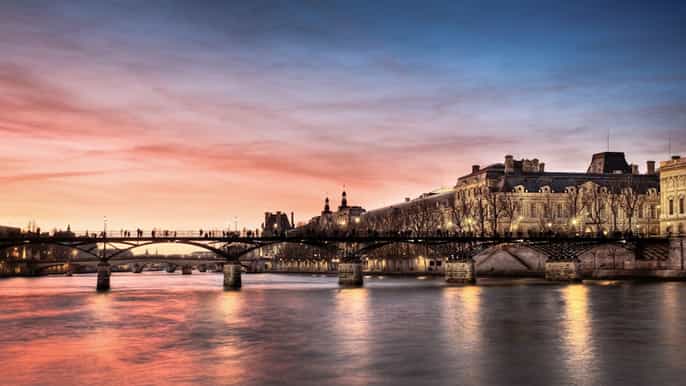 paris city walk and louvre museum tour