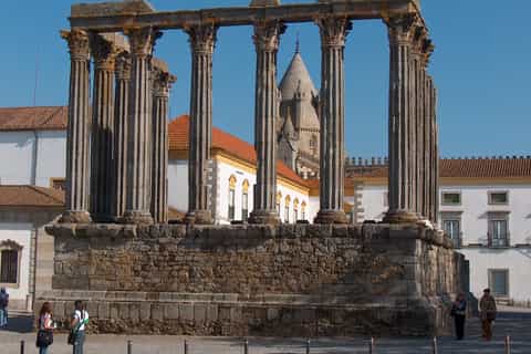 Évora & Estremoz Private Tour from Setubal/Palmela