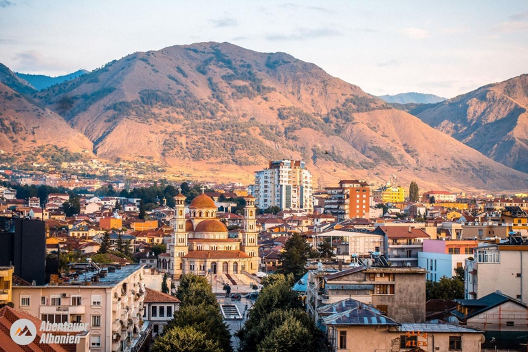 De Tirana: Viagem de 1 dia a Permet e Korce com hotel