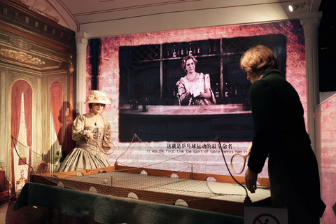 Shanghai: Table Tennis Museum Tour with Practice Session