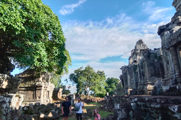 Indiana Jones: Guided Jungle Trails and Temples Bike Tour