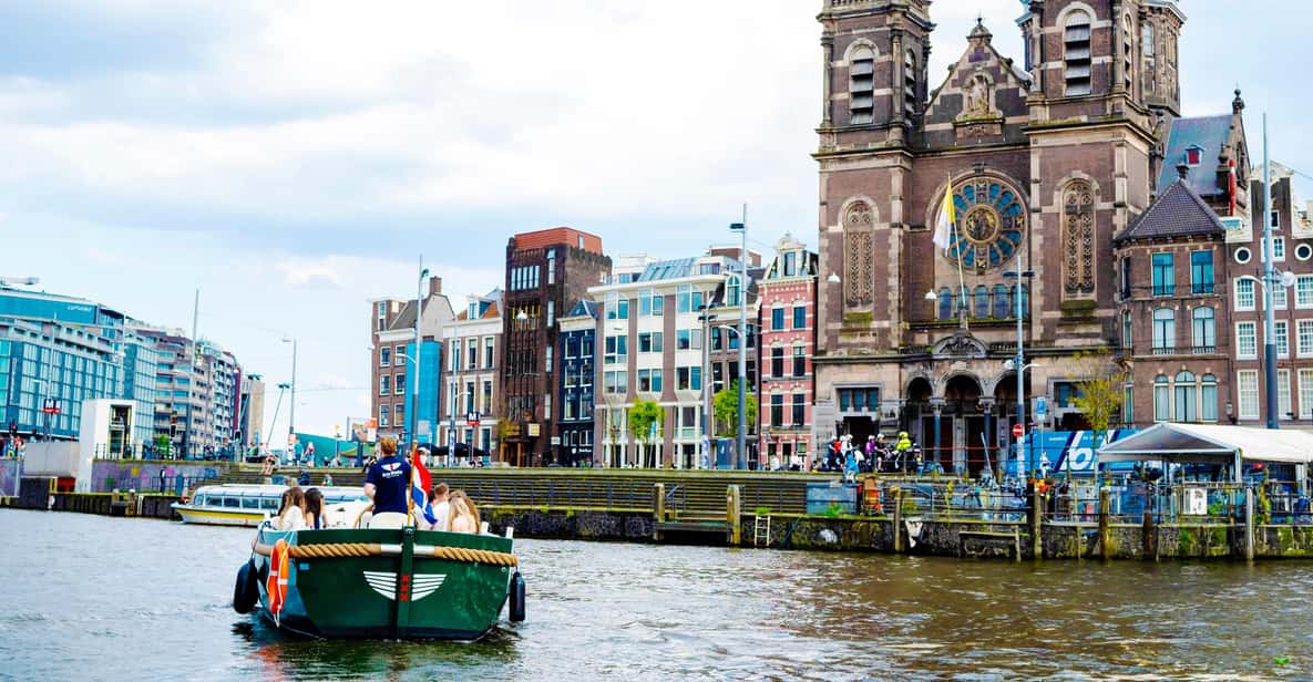 Afbeelding 14 van Amsterdam: de nieuwste grachtenrondvaart met drankje