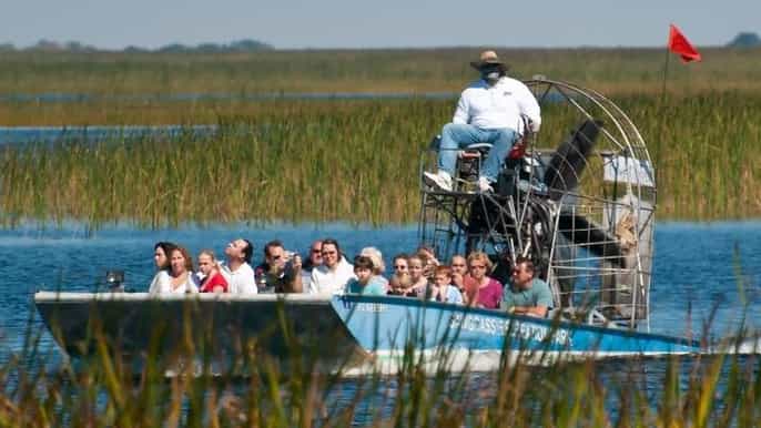 everglades aerobarco no parque de sawgrass e explosição