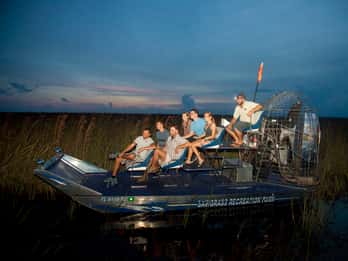 Sawgrass Recreation Park: Airboat-Tour bei Nacht Sawgrass Recreation Park: Airboat-Tour bei Nacht