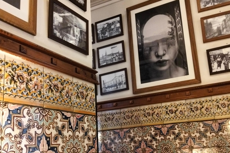 Chef-led Seville tapas tour /Authentic dishes & local wines