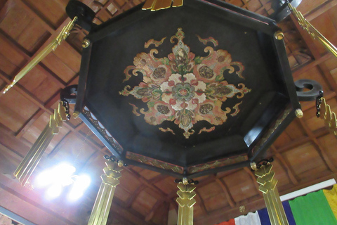 Kanazawa: Meditação Zen e Caligrafia com Carro PrivadoKanazawa: Meditação Zen e Caligrafia com carro particular