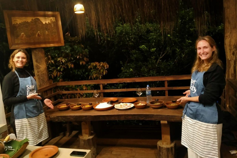 Ella : Clase de cocina con increíble visita al Jardín de las Especias