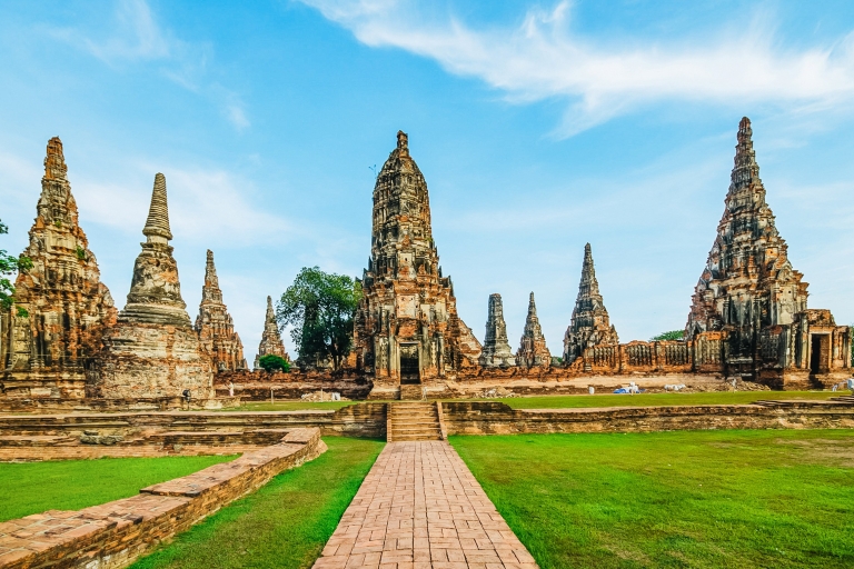 Vanuit Bangkok: kleine groepstour Ayutthaya-tempels + lunchTrefpunt in de stad