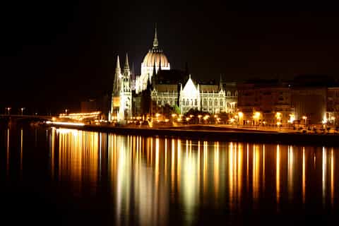 Budapest private: legends & enchanting sea of lights
