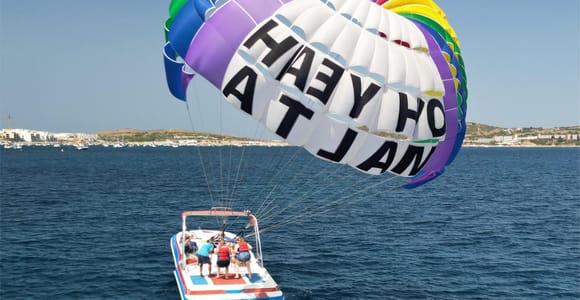 Mellieha Bay: Parasailing
