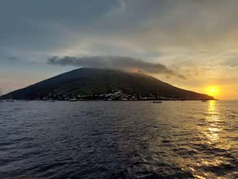 From Milazzo: Panarea and Stromboli sunset cruise