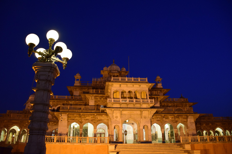 Jaipur: City Night Tour with Patrika Gate & Masala Chowk Tea Night Tour by Car