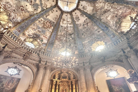 Le chemin sacré de la Vierge de Guadalupe : visite privée de la basilique.La Route Sacrée de la Vierge de Guadalupe : visite privée de la Basilique.