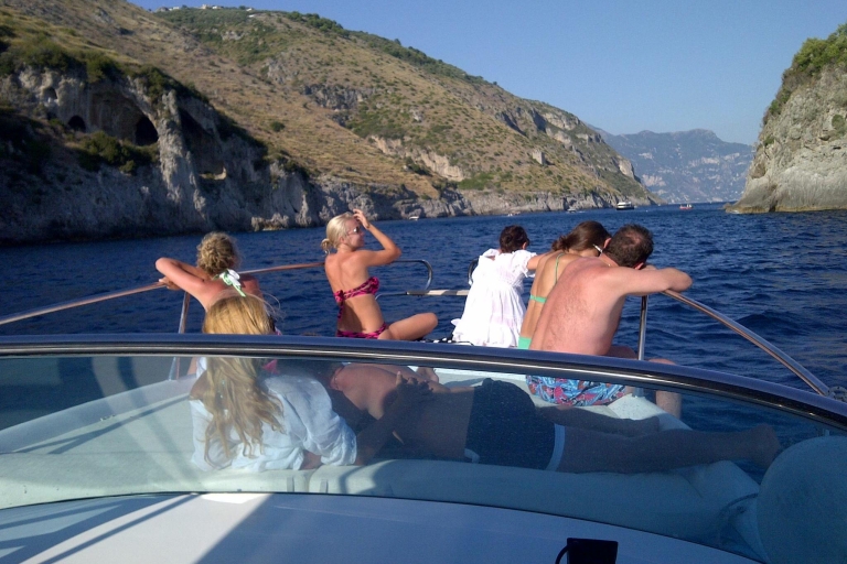 Excursion en bateau de Naples à IschiaExcursion en hors-bord de luxe de Naples à Ischia