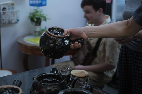 Guangzhou: tour gastronomico guidato della città vecchia con degustazioniGuangzhou: tour gastronomico guidato nella città vecchia con degustazioni