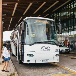 Mestre e Venezia: bus express dall'Aeroporto di Treviso
