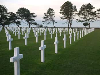 Ab Paris: Tagestour zu den Schauplätzen des D-Day Ab Paris: Tagestour zu den Schauplätzen des D-Day