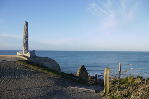 Paris: Normandy D-Day Beaches Guided Day Trip with Lunch