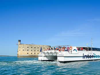Port-des-Barques: Guided boat tour of Fort Boyard