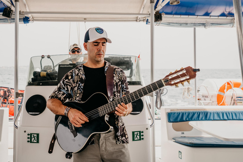 Alicante: Afternoon Cruise with Appetizer and Live Music