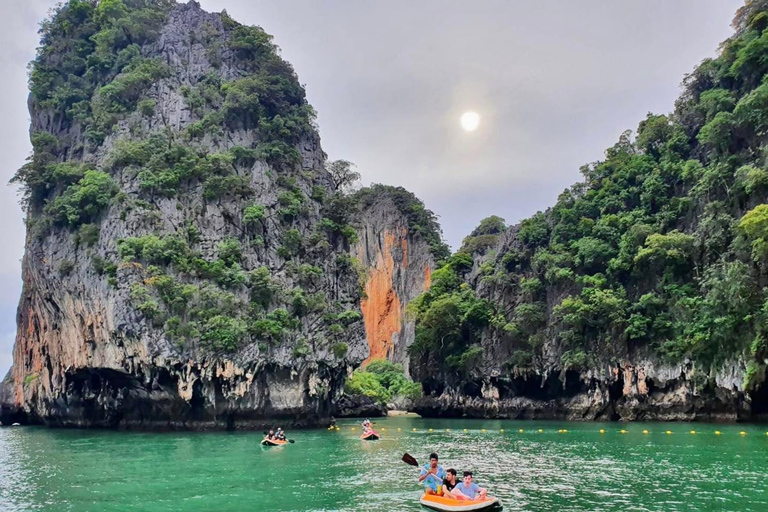 Phuket: James Bond Sunset Dinner & Bioluminescent Plankton