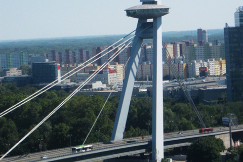 Buurt in Bratislava: dagtour vanuit Boedapest