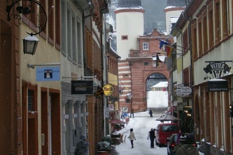 Heidelberg: visite à pied de 2 heures avec veilleur de nuitVisite de groupe privé en allemand ou en anglais