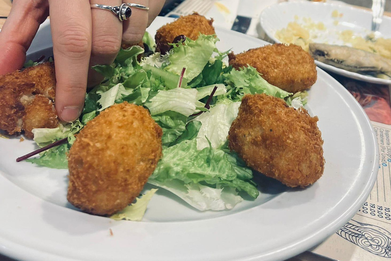 Granada Food Tour: Tapas and Drinks with a Local Granada Food Tour: Come for the Alhambra, Stay for the Tapas