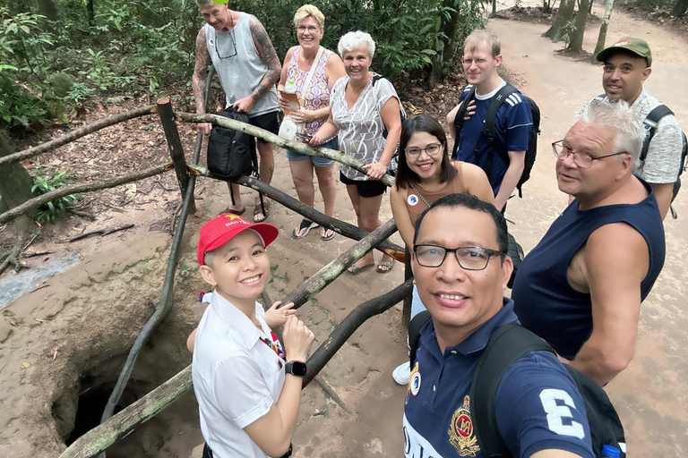 Dagsutflykt till Cu Chi-tunnlarna och MekongdeltatCu Chi-tunnlarna och Mekongdeltat - Följ med en liten grupp