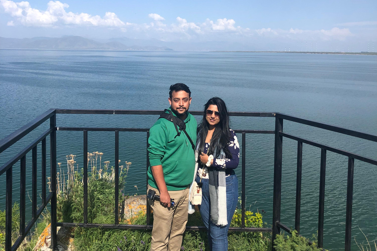 Yerevan: Silk Road Jeep Tour with Lake Sevan & Noravank