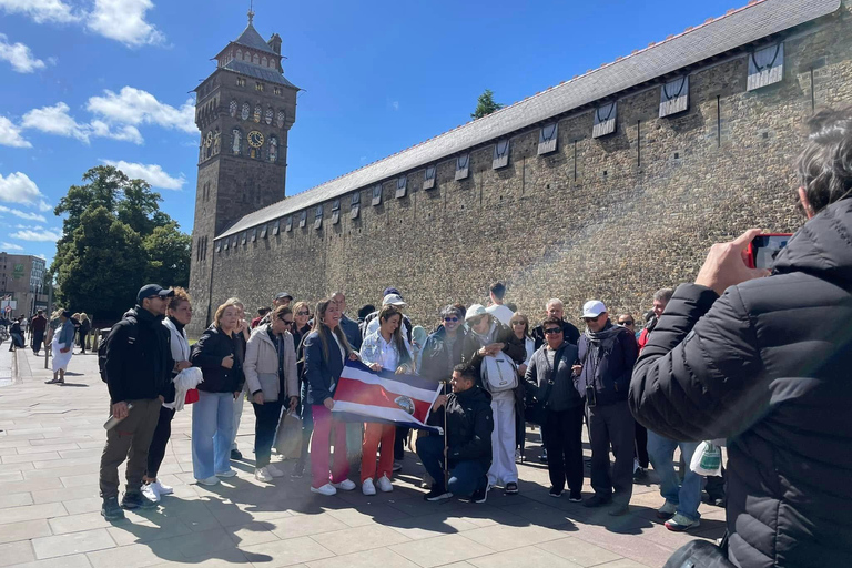 Cardiff: Guided Day Tour
