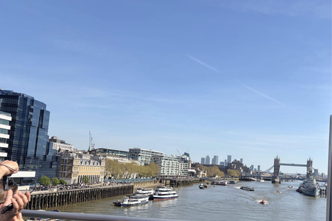 Panoramic London: 2-Hour Open-Top Bus Tour with Live Guide